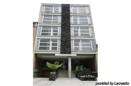 Estelar Apartamentos Aeropuerto Bogotá 3*,